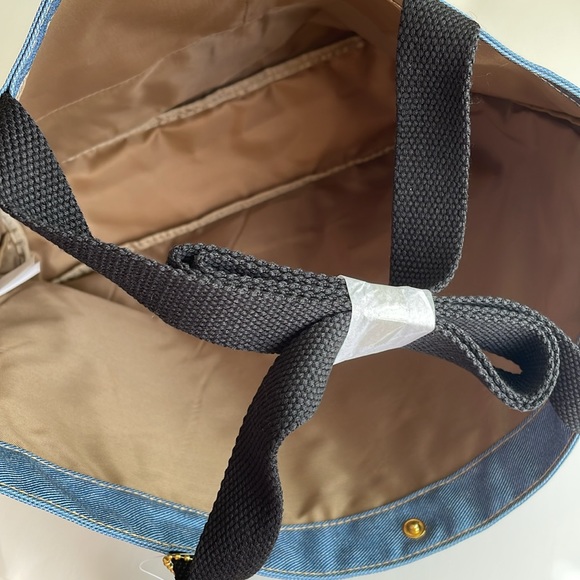 Hello Kitty Tote Bag - Picture 6 of 10